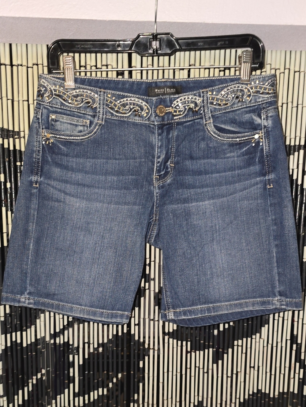 White House Black Market Blue Denim Jean Shorts with Beaded Waist Size 2
